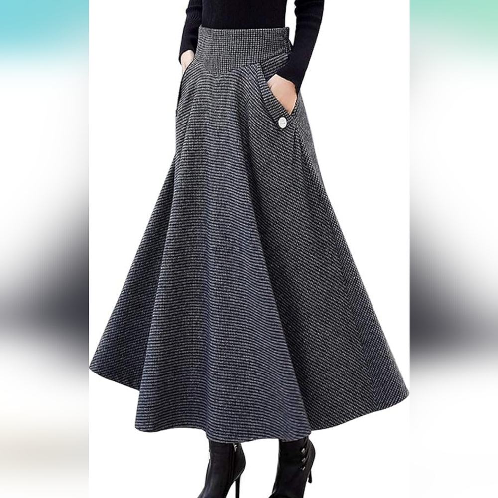 NWOT Elegant Black and Gray Women's Skirt